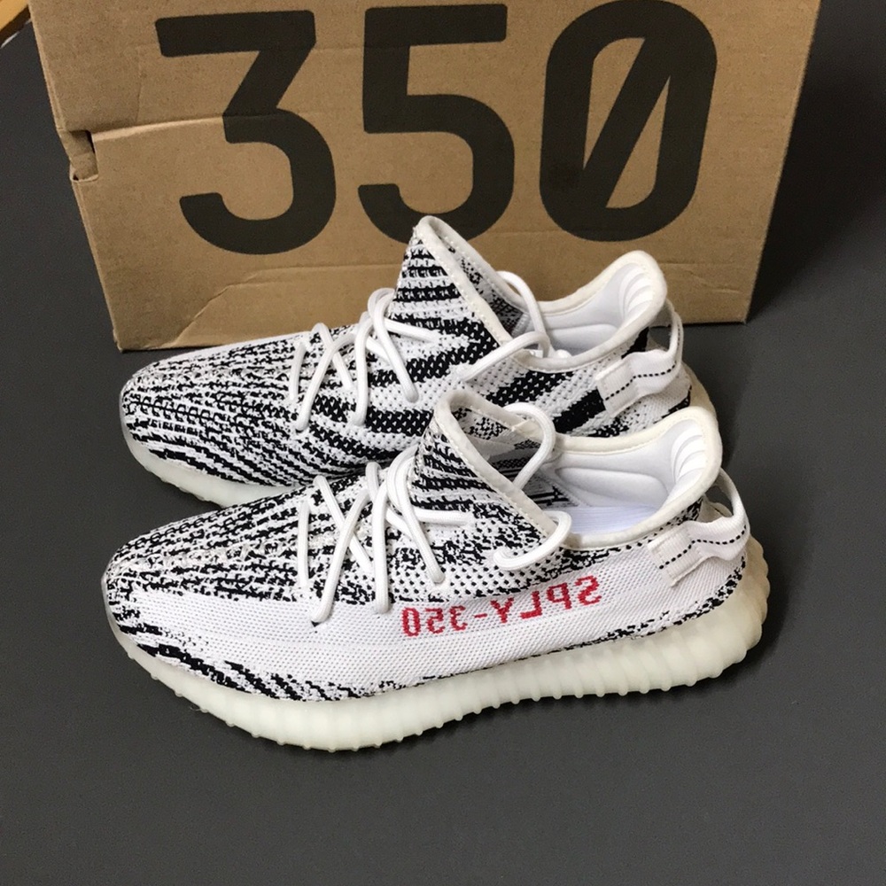 Yeezy 350 v2